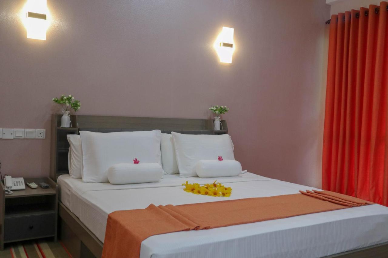 Reddalf'S Holiday Resorts Baía de Arugam Exterior foto