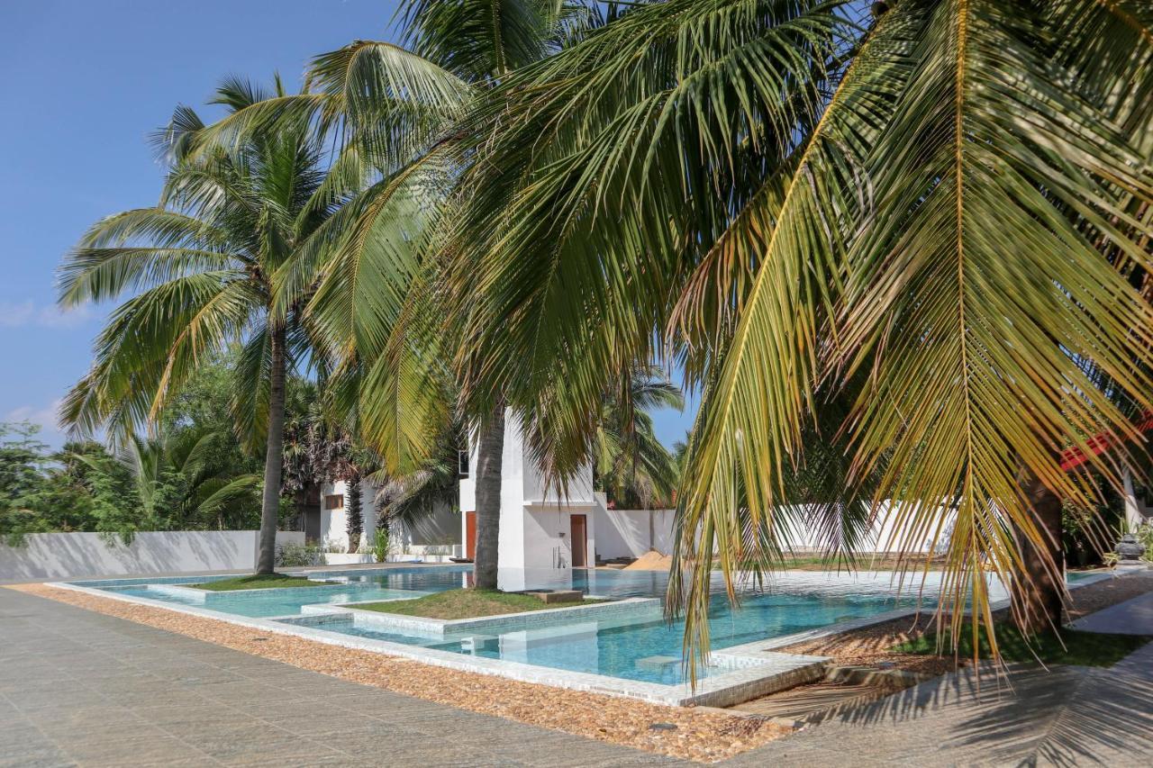 Reddalf'S Holiday Resorts Baía de Arugam Exterior foto